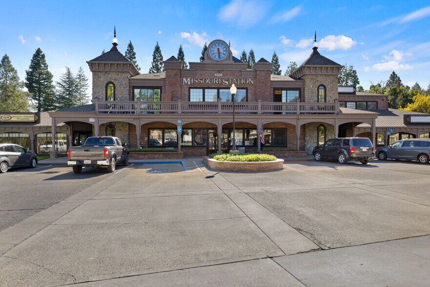 4535 Missouri Flat Rd, Placerville, CA à vendre - Photo du bâtiment - Image 2 de 7