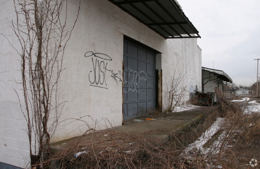 10 Spencer Ct, East Hartford, CT for sale - Building Photo - Image 2 of 2