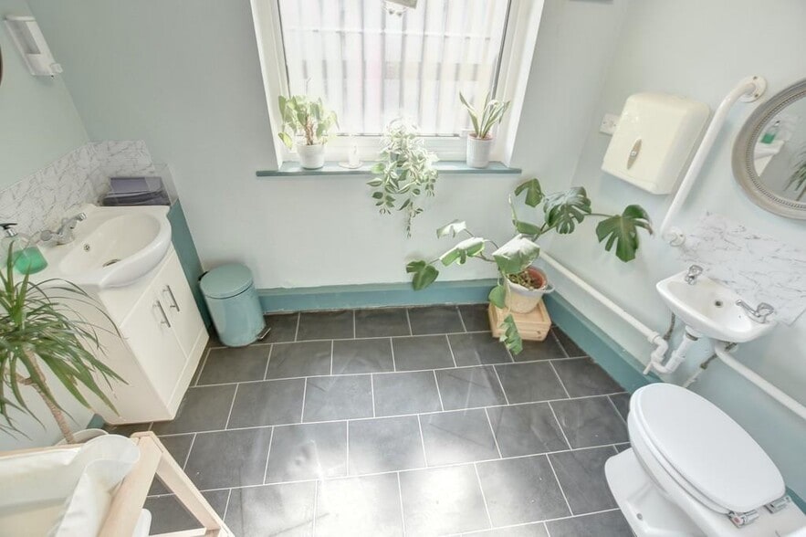 8 East St, Sunderland for sale - Building Photo - Image 2 of 13