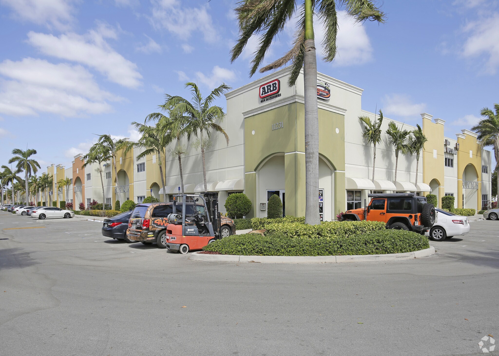 11231 NW 20th St, Miami, FL à louer Photo principale- Image 1 de 42