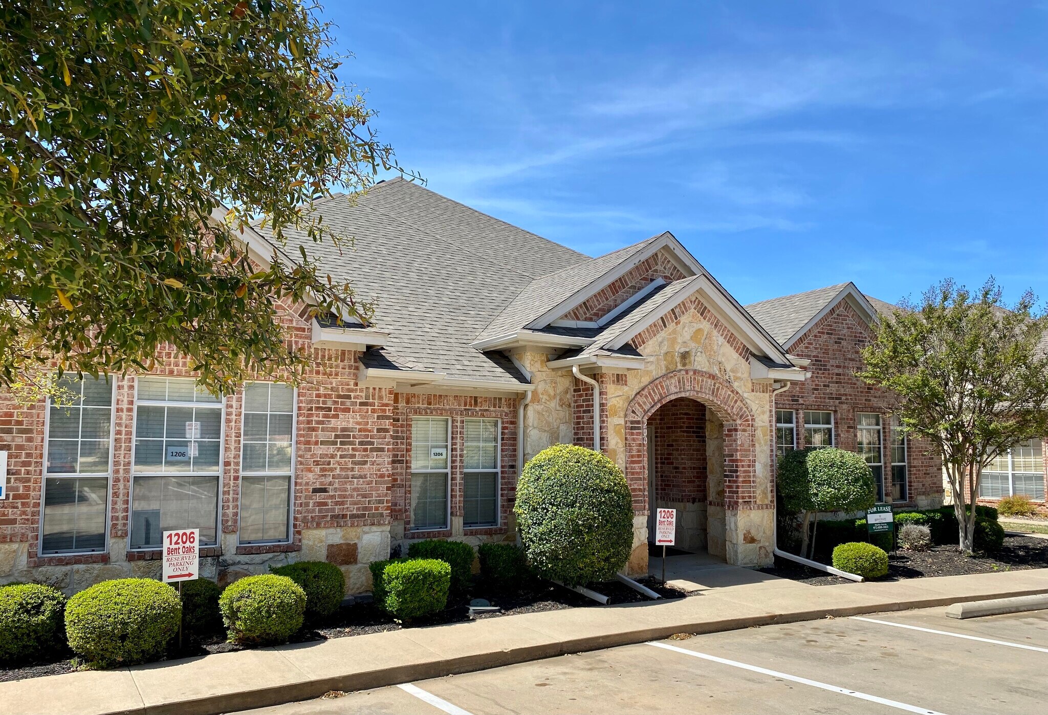 1206 Bent Oaks Ct, Denton, TX à louer Photo du bâtiment- Image 1 de 3