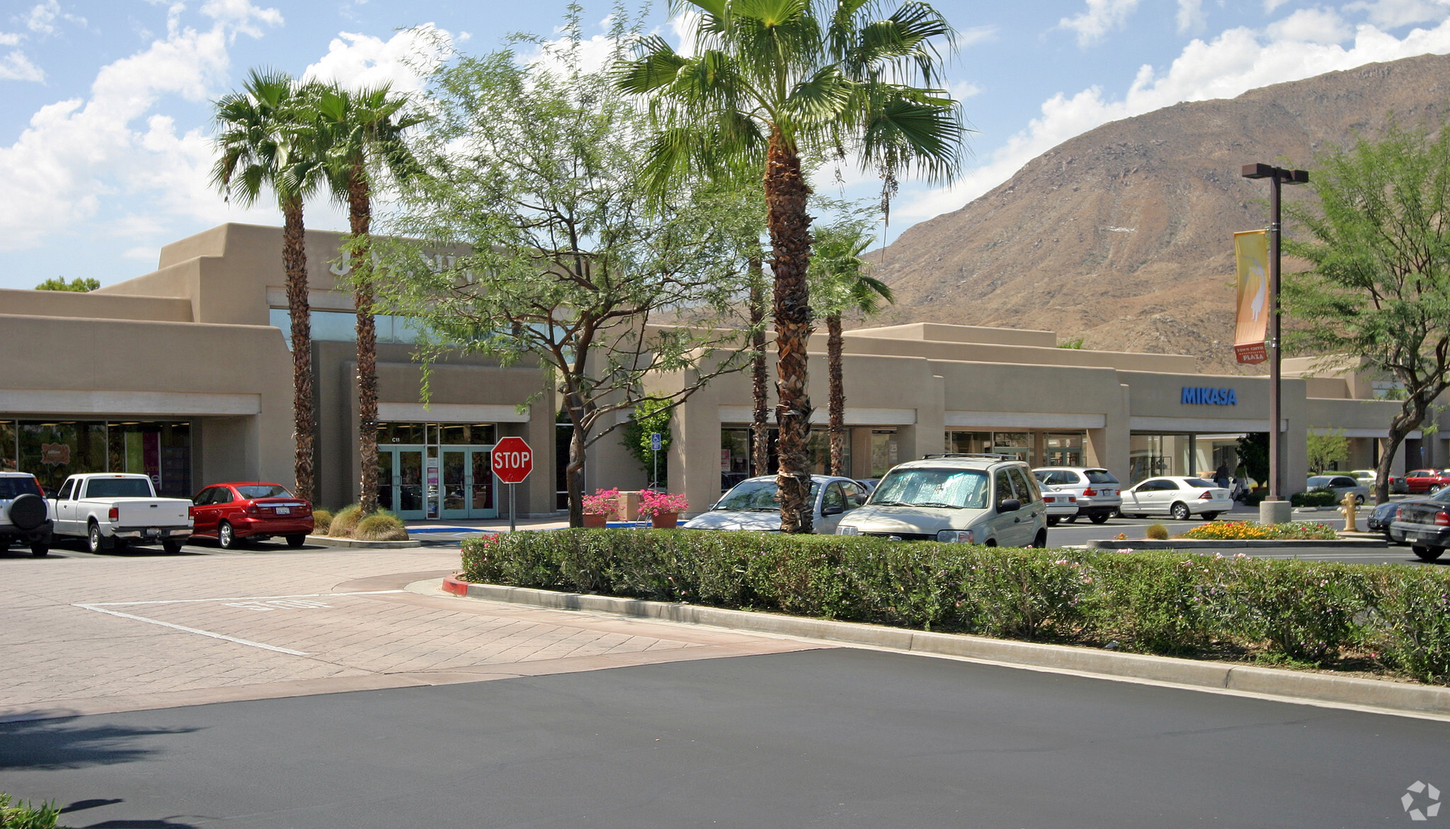 44100-44250 Town Center Way, Palm Desert, CA for lease Building Photo- Image 1 of 8