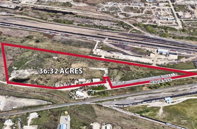 60 Risque Ave, Winnipeg, MB à vendre - Aérien - Image 1 de 1