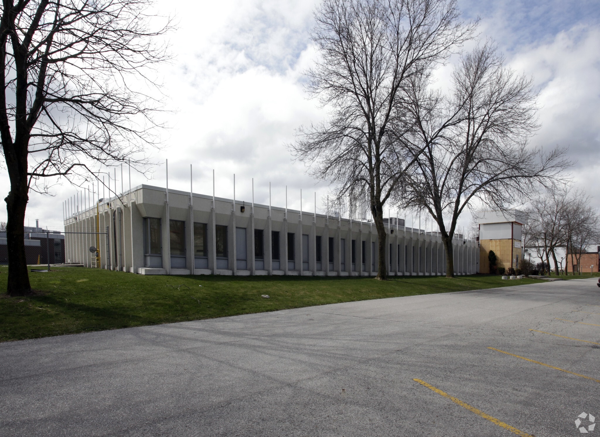 633-645 Coronation Dr, Toronto, ON for sale Primary Photo- Image 1 of 1