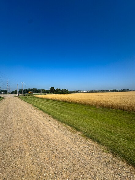 10988 Point Douglas S dr, Hastings, MN à vendre - Photo du bâtiment - Image 2 de 90