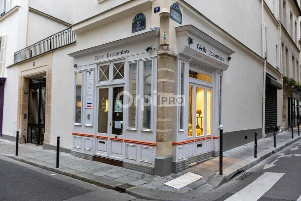 Retail in Paris for sale Building Photo- Image 1 of 10