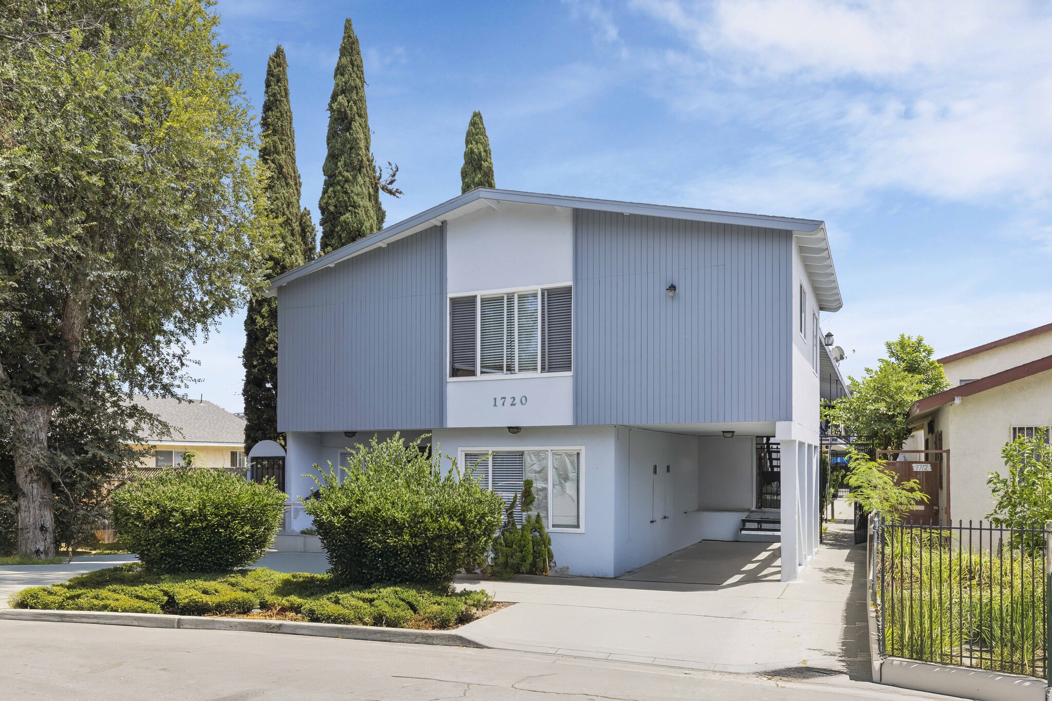 1720 Cerritos Ave, Long Beach, CA for sale Primary Photo- Image 1 of 22