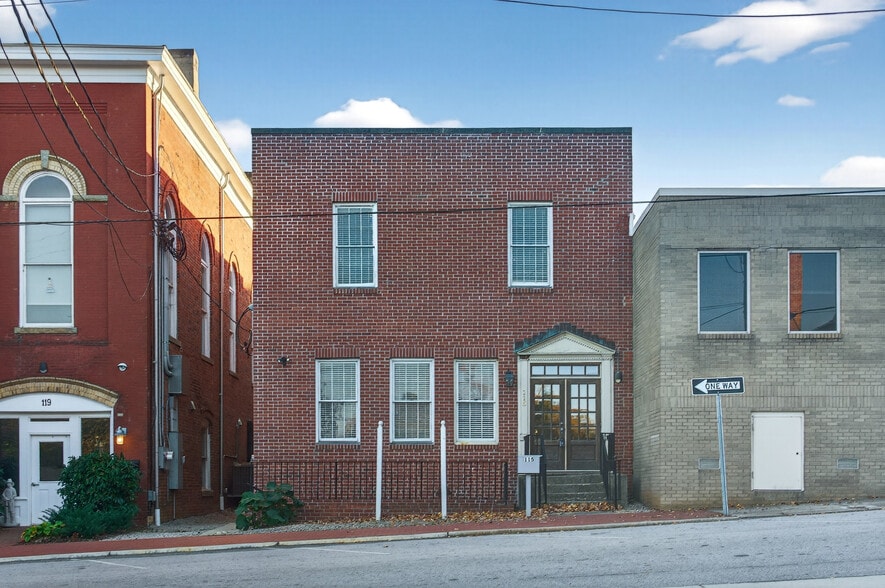 115 E Market St, Warrenton, NC for lease - Building Photo - Image 2 of 48