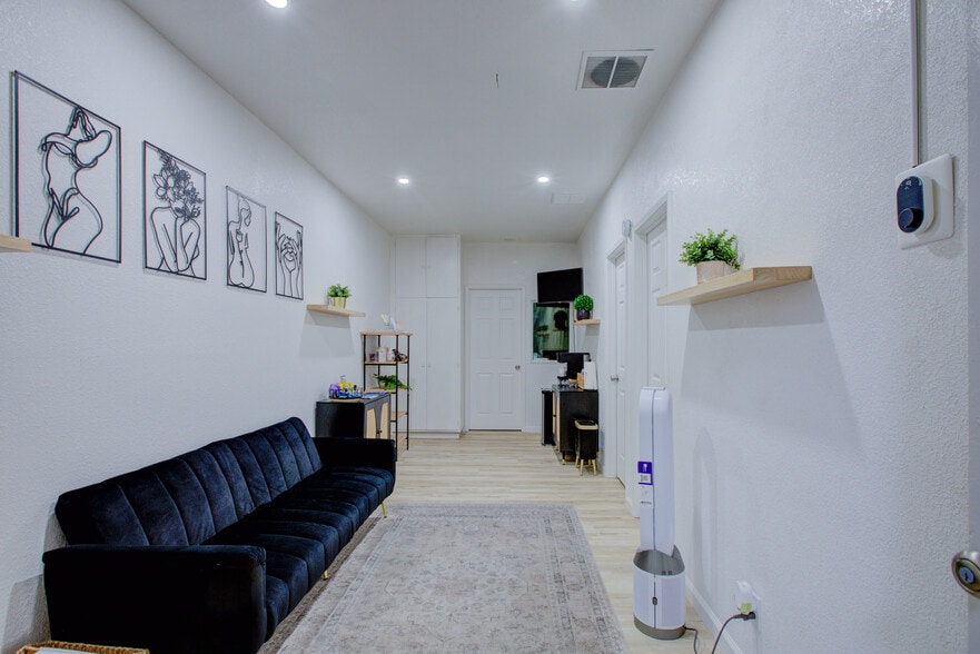 1029-1045 N El Dorado St, Stockton, CA for sale - Interior Photo - Image 3 of 23