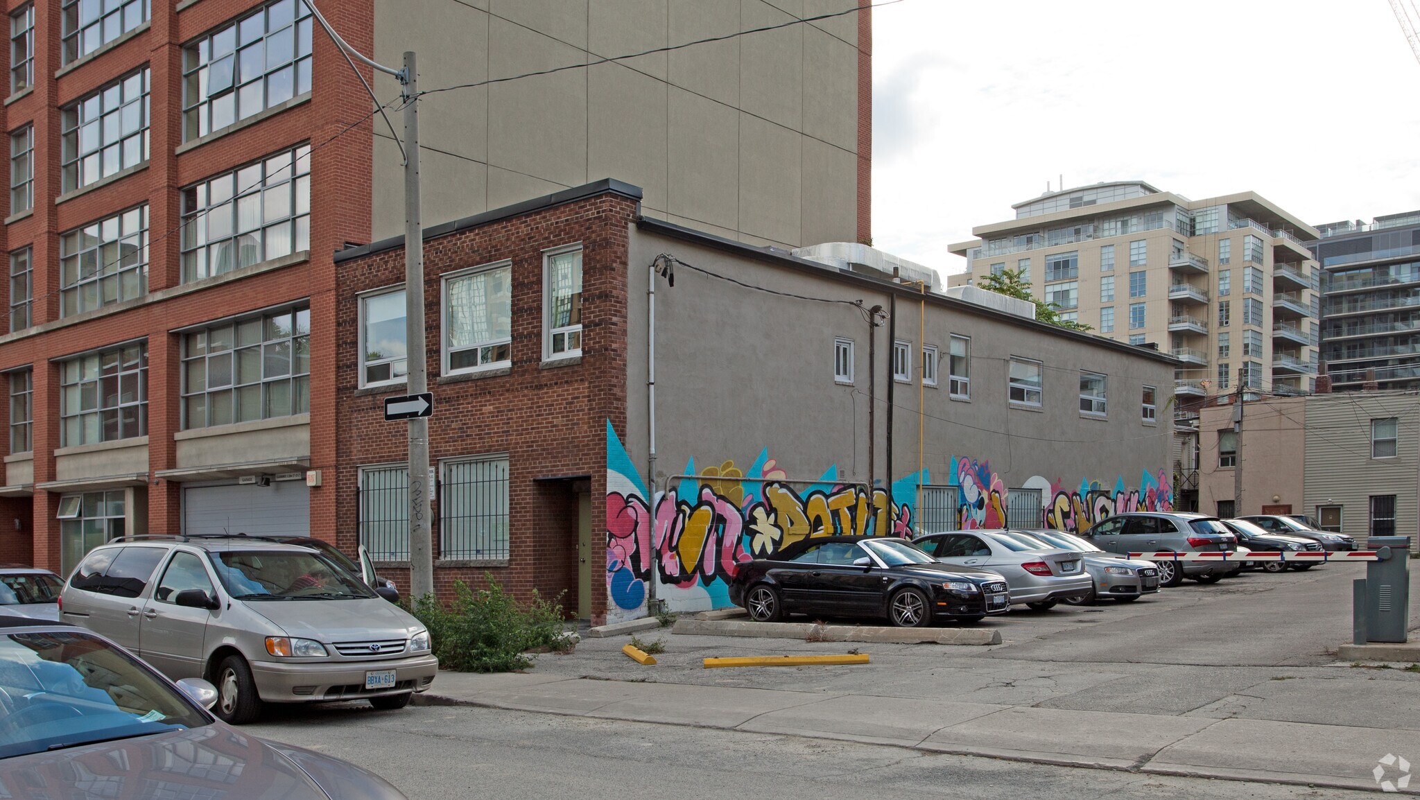 35 Camden St, Toronto, ON for sale Primary Photo- Image 1 of 1