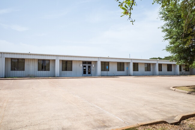 Plus de détails pour 151 Graham Rd, College Station, TX - Industriel à louer