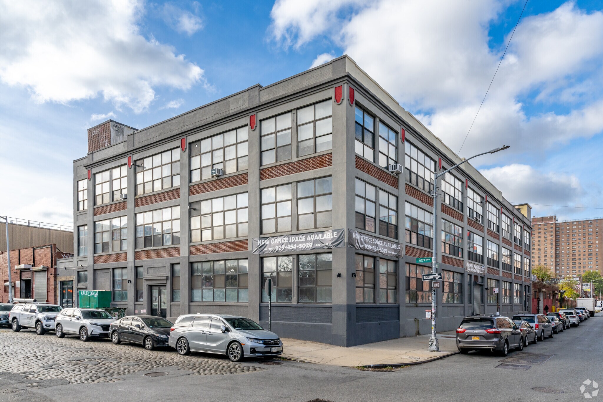 4 Evergreen Ave, Brooklyn, NY for lease Building Photo- Image 1 of 24