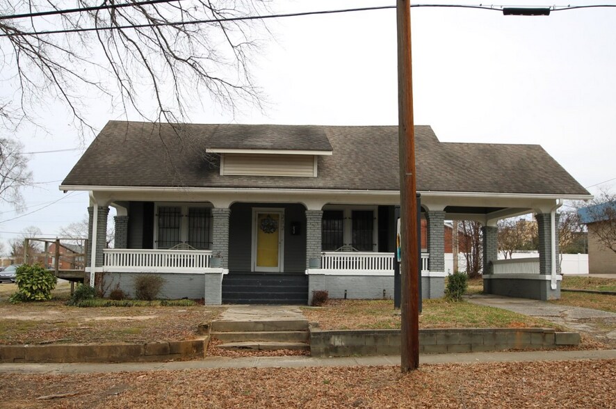 212 N Morgan St, Shelby, NC for sale - Building Photo - Image 2 of 23