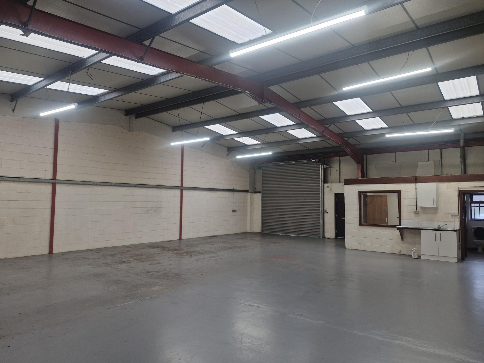 Martindale, Cannock for lease Interior Photo- Image 1 of 4