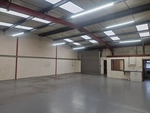 Martindale, Cannock for lease Interior Photo- Image 1 of 4