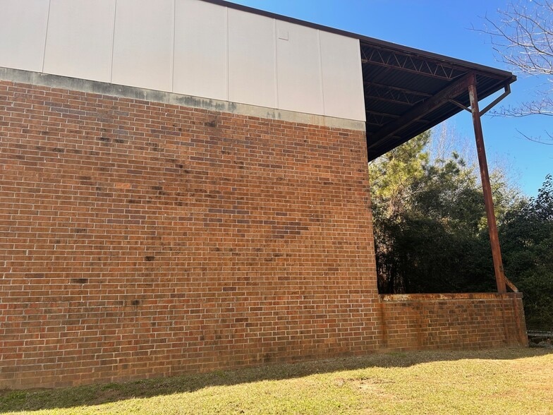 1030 Campbell St, Thomasville, GA for lease - Building Photo - Image 2 of 10