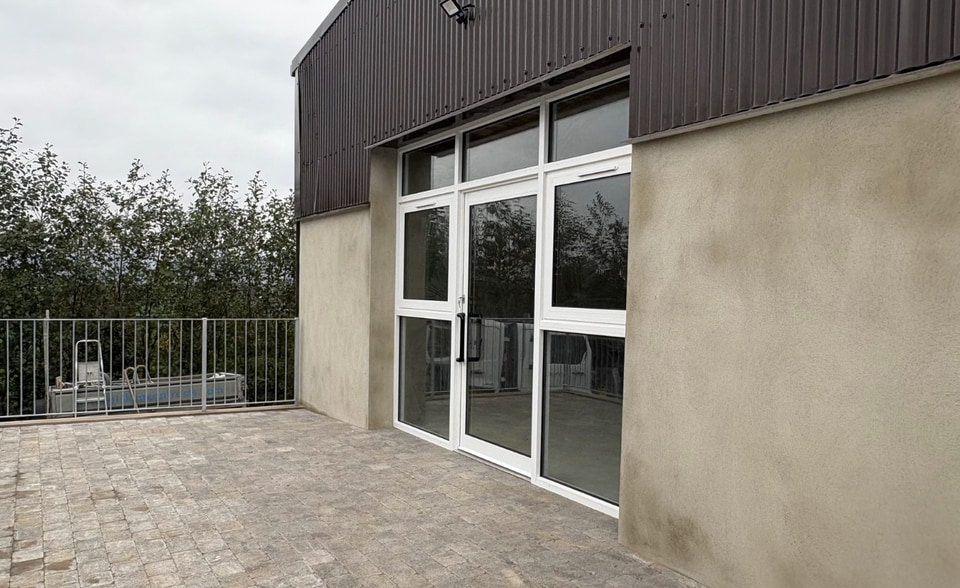 252 Hillhall Rd, Lisburn à louer - Photo du bâtiment - Image 2 de 5