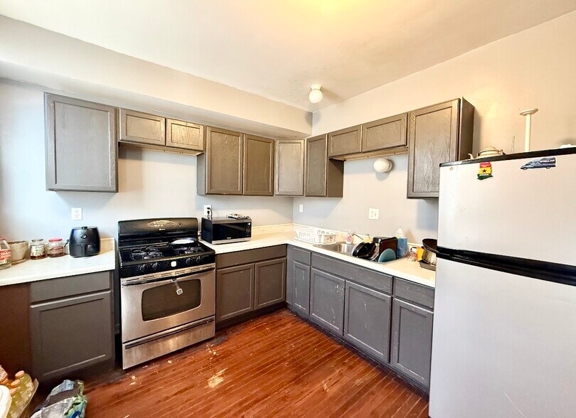 342 E 71st St, Chicago, IL à vendre - Photo du bâtiment - Image 3 de 9