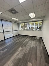 4970 El Camino Real, Los Altos, CA à louer Photo intérieure- Image 2 de 9