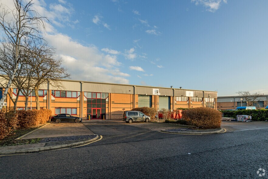 Mollison Ave, Enfield à louer - Photo du bâtiment - Image 3 de 18