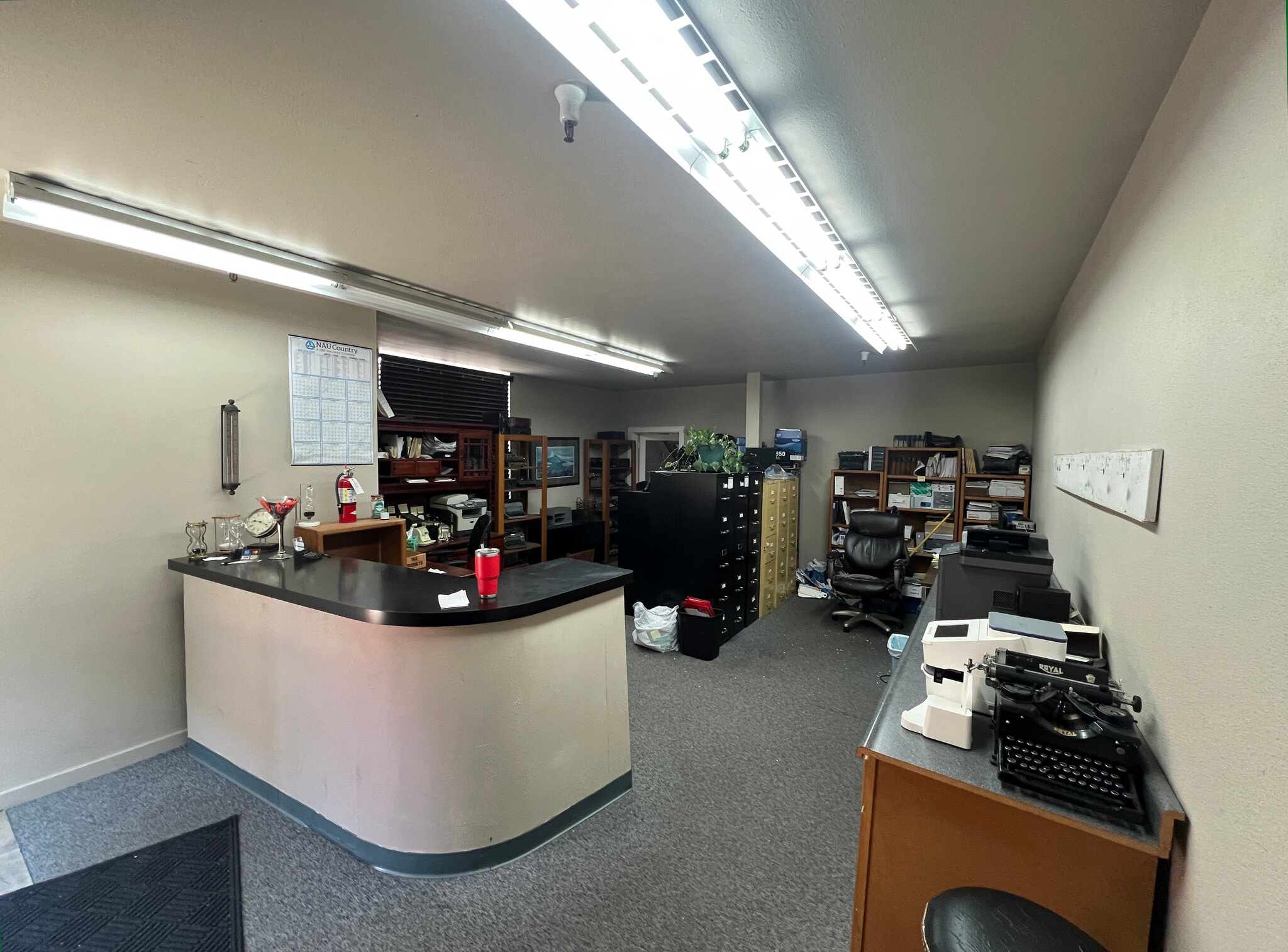 1059 Court St, Woodland, CA for lease Interior Photo- Image 1 of 6