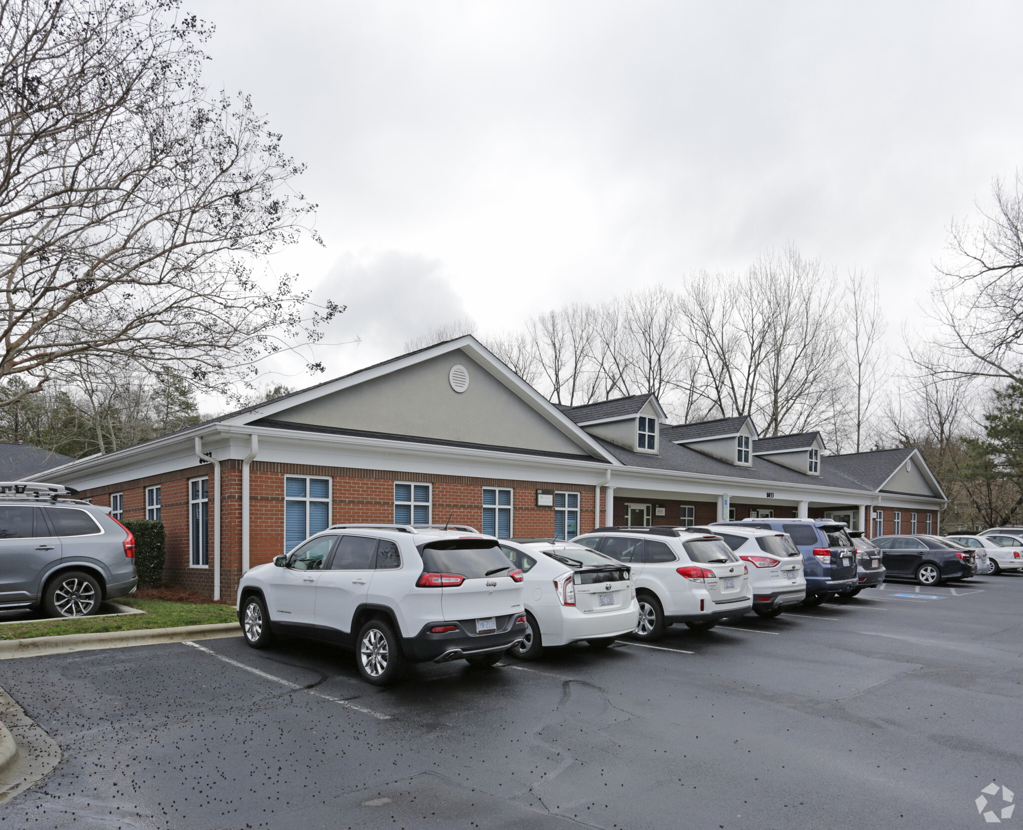 8033 Corporate Center Dr, Charlotte, NC for lease Primary Photo- Image 1 of 18