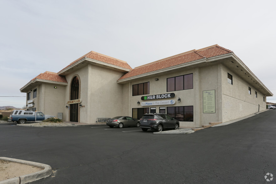 14075 Hesperia Rd, Victorville, CA for lease - Primary Photo - Image 1 of 23