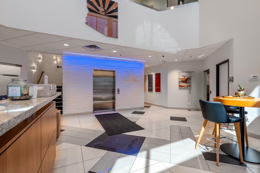 1375 W Drivers Way, Tempe, AZ for sale - Building Photo - Image 3 of 12