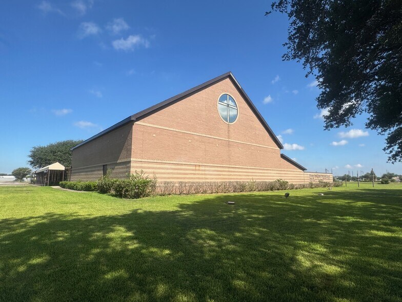 3710 Highway 6 S, Houston, TX à vendre - Photo du bâtiment - Image 2 de 15