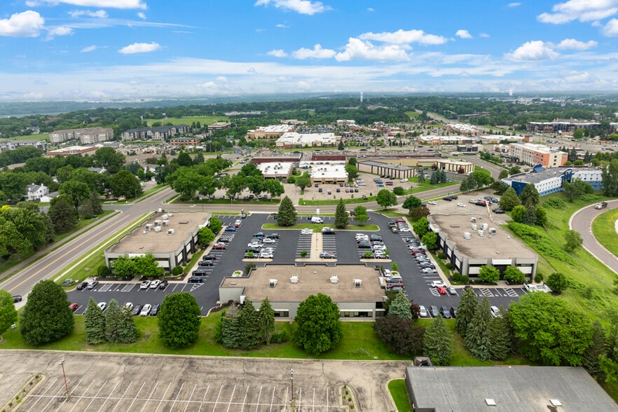 Yankee Square Office portfolio of 3 properties for sale on LoopNet.ca - Building Photo - Image 3 of 6