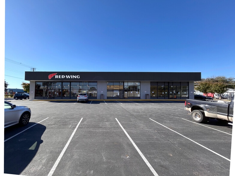 7108-7112 Ritchie Hwy, Glen Burnie, MD for lease - Building Photo - Image 2 of 4