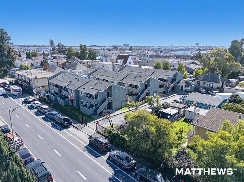 4527 Bancroft Ave, Oakland, CA à vendre - Photo du bâtiment - Image 2 de 3