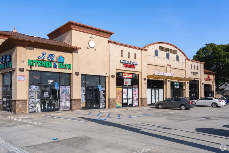 11515 Slauson Ave, Whittier, CA à louer - Photo du bâtiment - Image 3 de 9