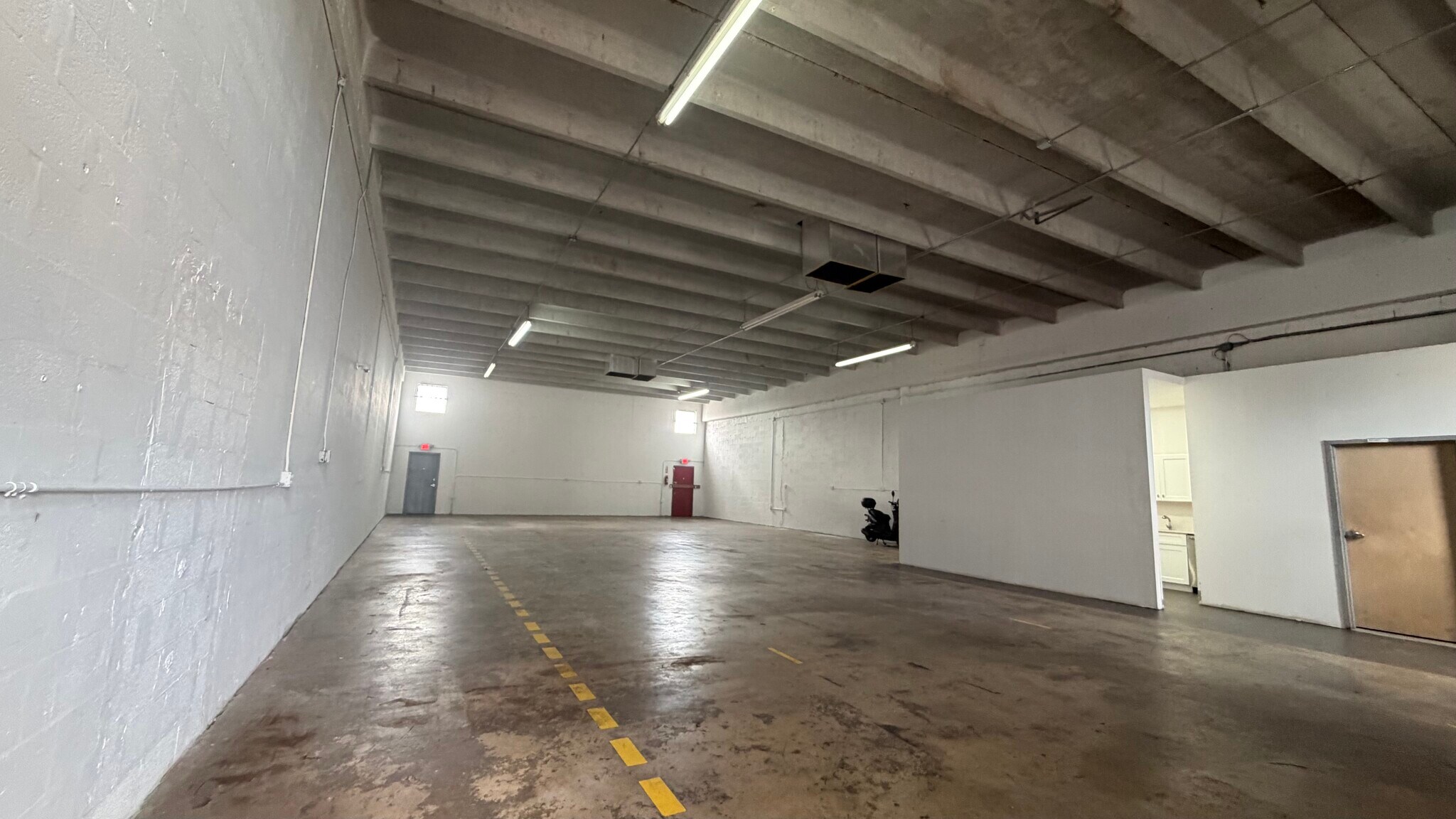 7101 N Miami Ave, Miami, FL for lease Interior Photo- Image 1 of 4