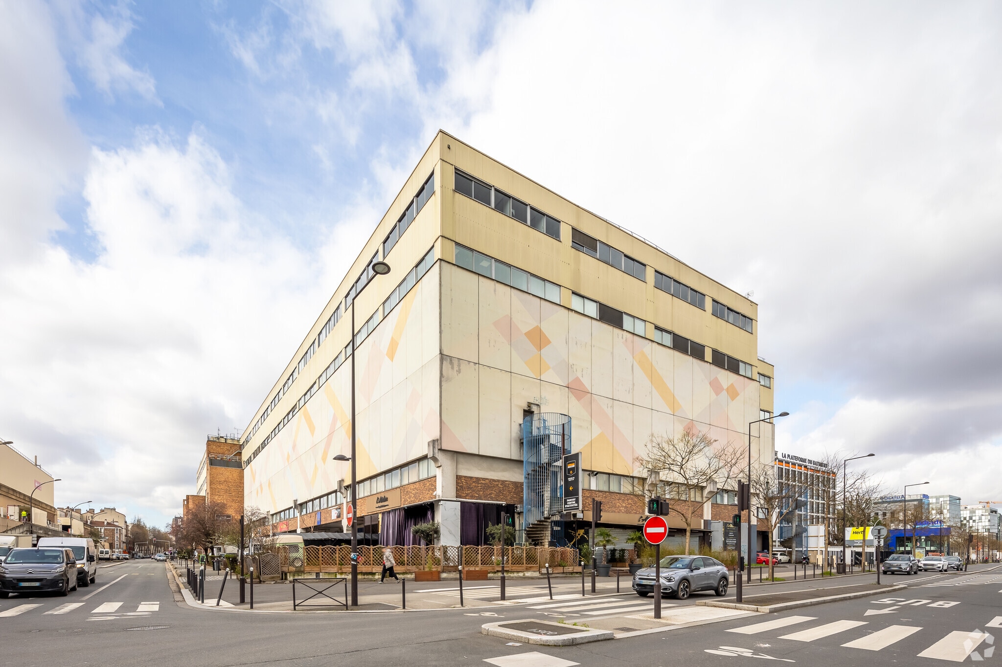 14 Rue Jules Vanzuppe, Ivry-sur-Seine for sale Primary Photo- Image 1 of 19
