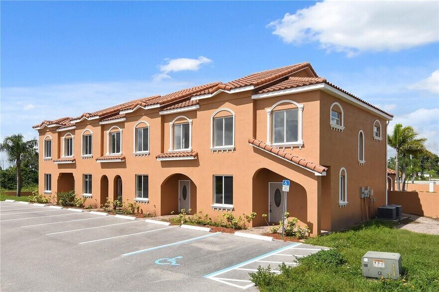 2105 US 27 S, Lake Placid, FL à vendre - Photo du bâtiment - Image 2 de 22