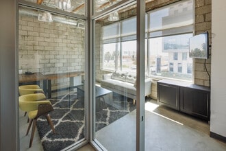 5815-5825 W Sunset Blvd, Hollywood, CA for lease Interior Photo- Image 2 of 4