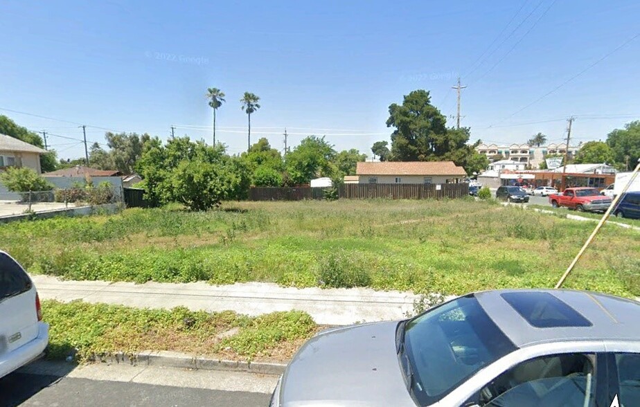 Two Lots-Corner H St & 10th St.,Antioch portfolio of 2 properties for sale on LoopNet.ca - Building Photo - Image 2 of 4