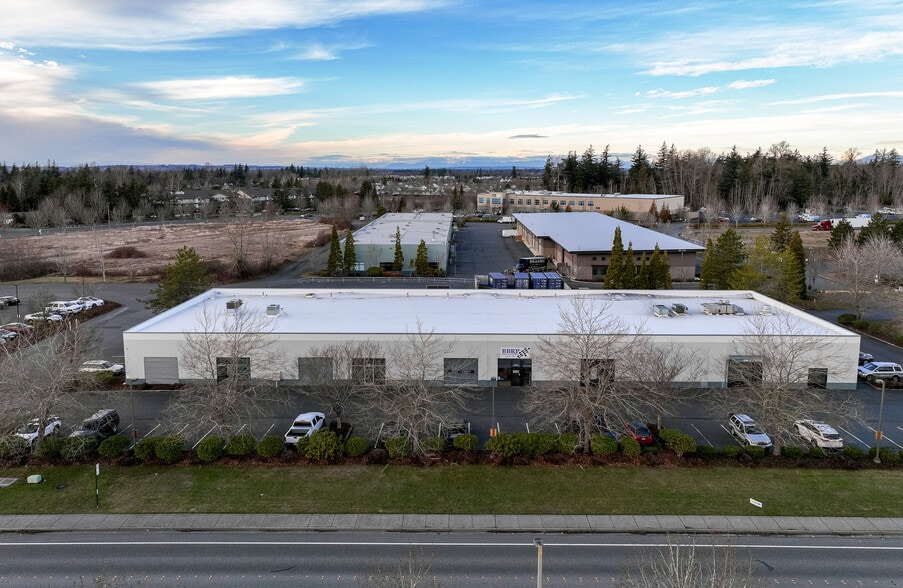 440-446 W Horton Rd, Bellingham, WA for lease - Building Photo - Image 2 of 3