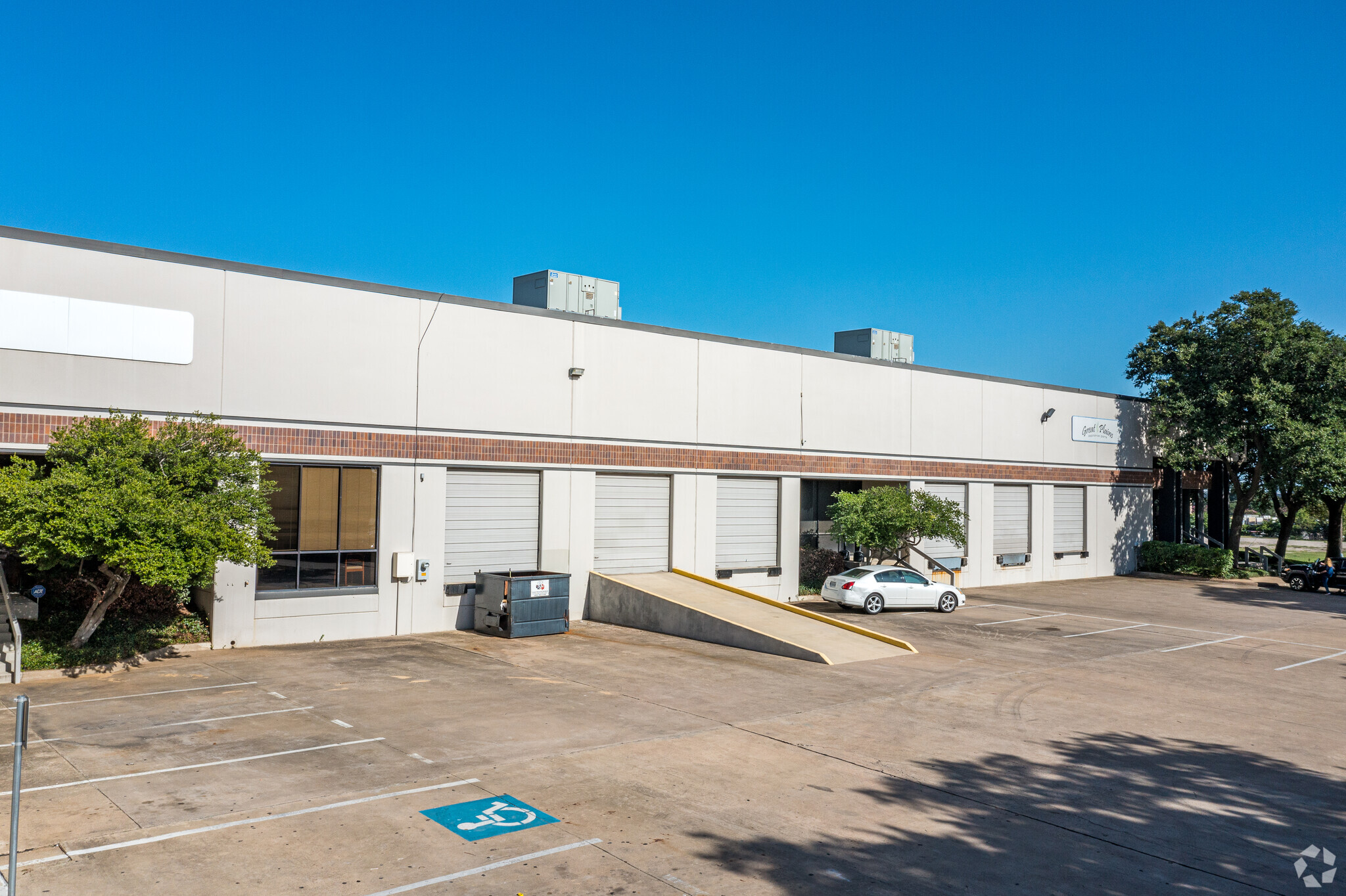 11111-11125 Zodiac Ln, Dallas, TX for sale Building Photo- Image 1 of 1