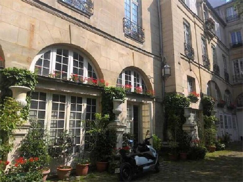 7 Quai Voltaire, Paris à louer - Photo du bâtiment - Image 1 de 1