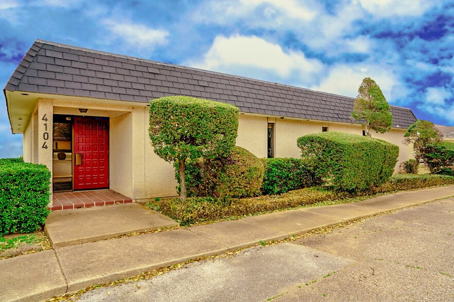 4104 Frawley Dr, North Richland Hills, TX à vendre - Photo du bâtiment - Image 1 de 5