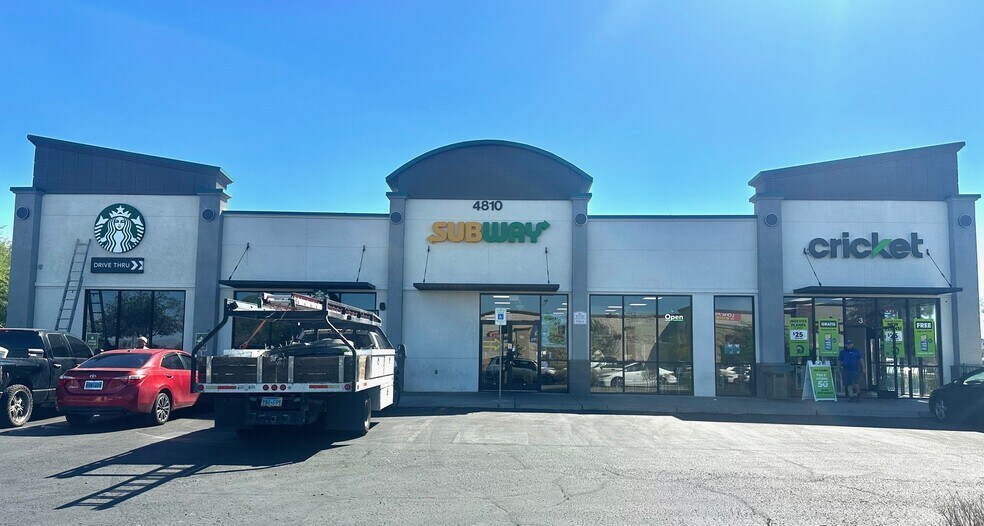 4840 W Desert Inn Rd, Las Vegas, NV à louer - Photo du bâtiment - Image 3 de 7