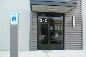 22525 Hufsmith - Kohrville Rd, Tomball, TX for lease Building Photo- Image 1 of 25