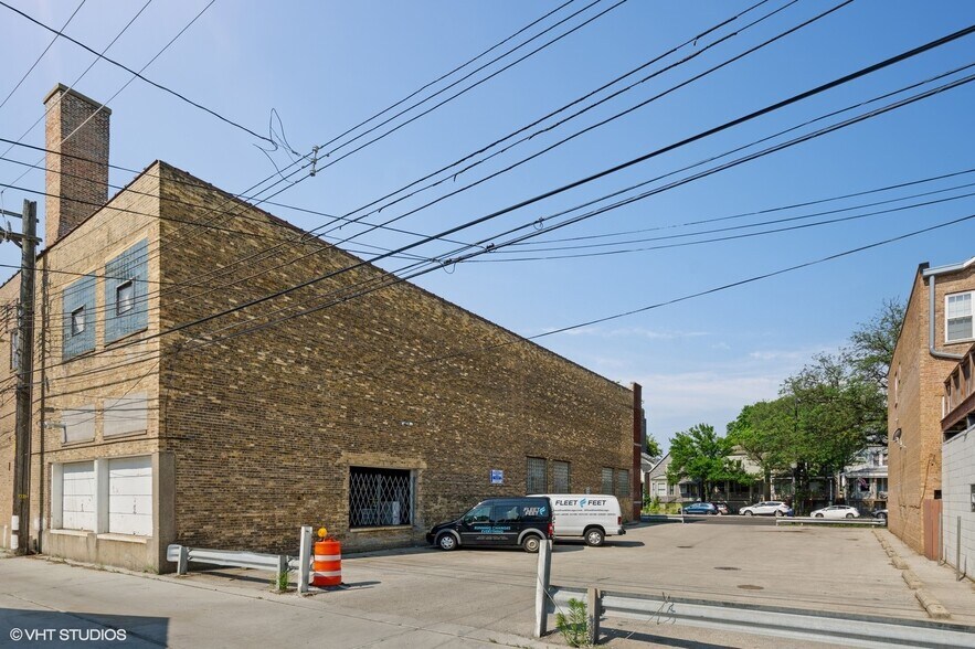 5041-5047 N Western Ave, Chicago, IL à louer - Photo du bâtiment - Image 3 de 46