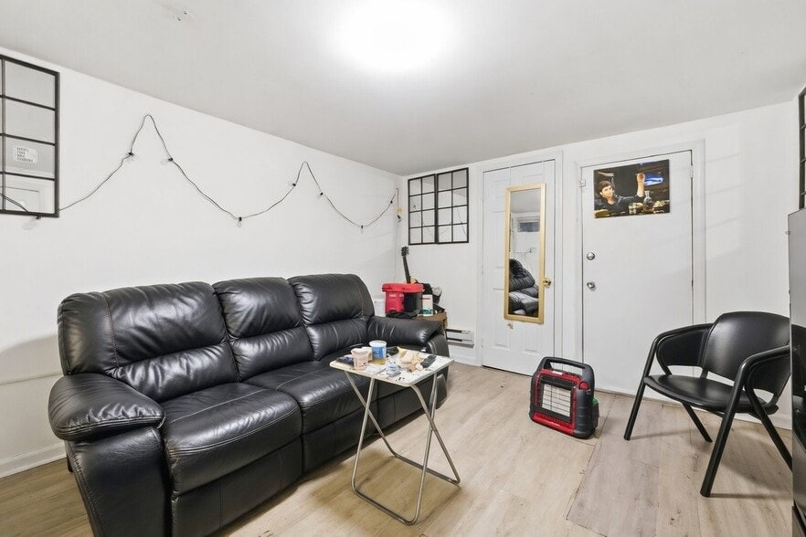 127 Ogden Ave, Jersey City, NJ à vendre - Photo du bâtiment - Image 3 de 12