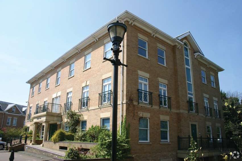 4 County Pl, Chelmsford for lease - Primary Photo - Image 1 of 2