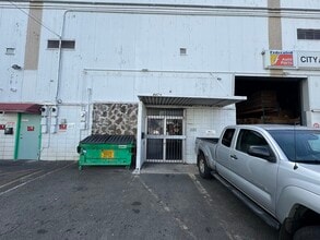845-855 Moowaa St, Honolulu, HI for lease Building Photo- Image 1 of 6
