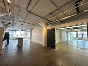 328 S Jefferson St, Chicago, IL à louer Photo intérieure- Image 2 de 7