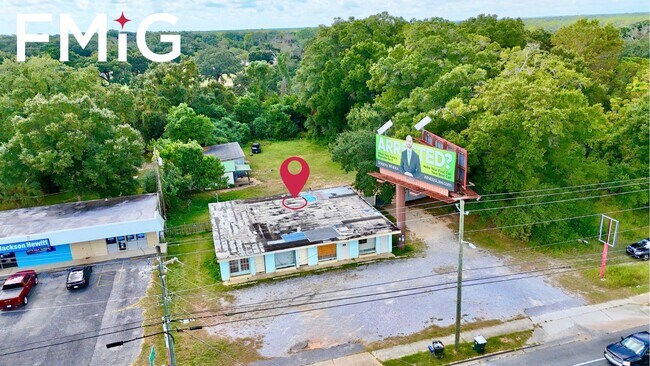 Plus de détails pour 4909 Mobile Hwy, Pensacola, FL - Commerce de détail à vendre